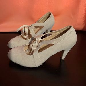 Mary Jane pumps beige 8